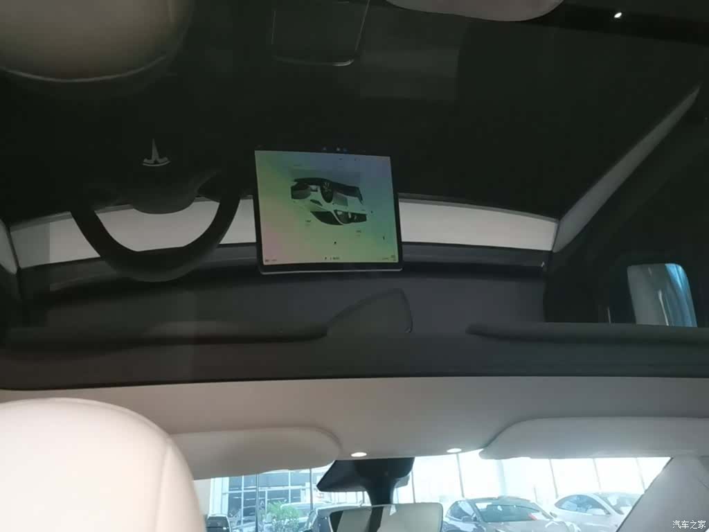 Tesla Model Y, 2022 18