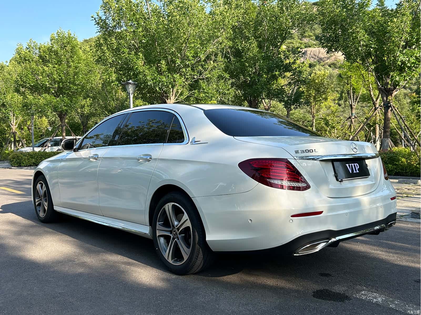 Mercedes-Benz E-Class, 2019 10