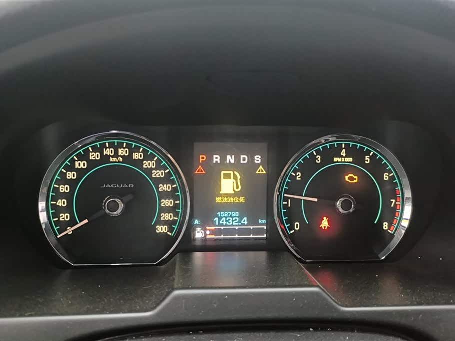 Jaguar XF