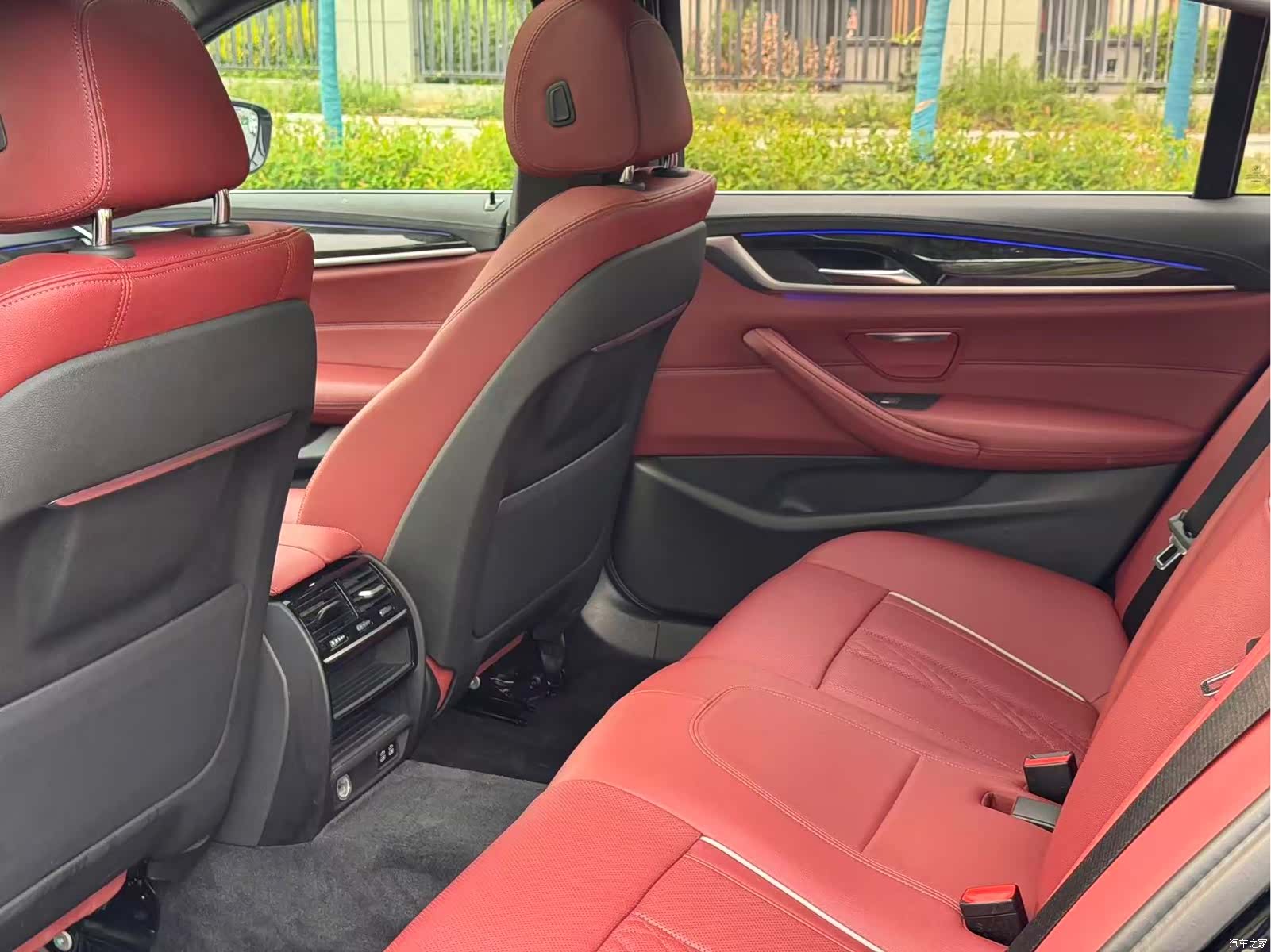 BMW 5 Series, 2022 все фото