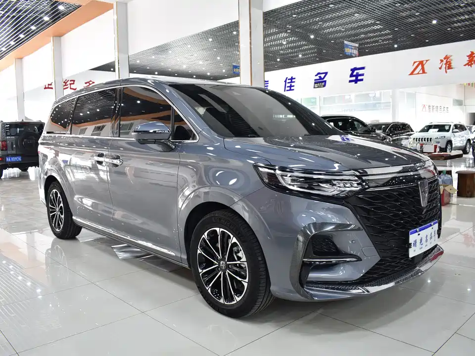 Roewe iMAX8