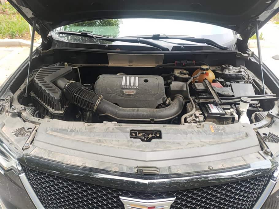 Cadillac XT6