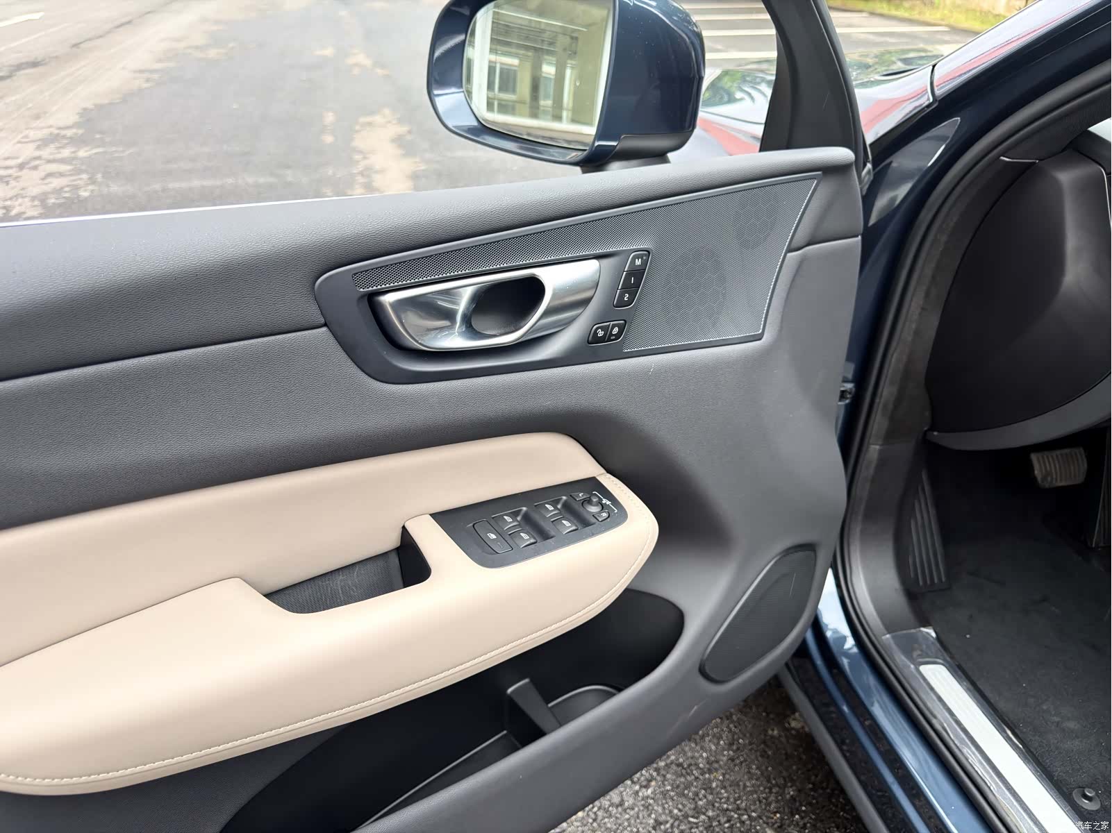 Volvo XC60, 2025 8