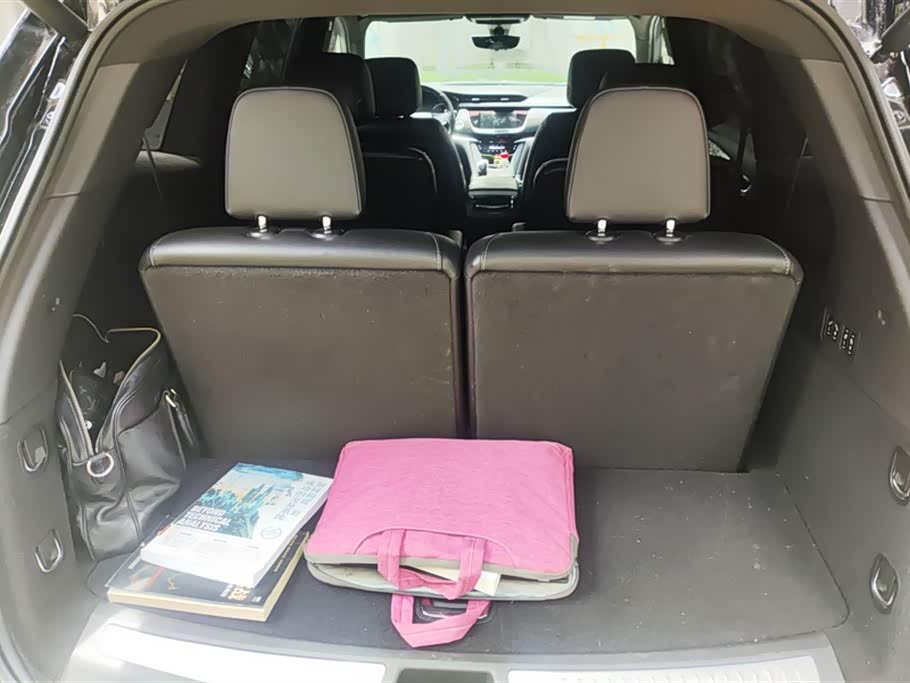 Cadillac XT6