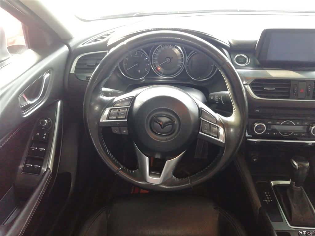 Mazda Atenza, 2017 3