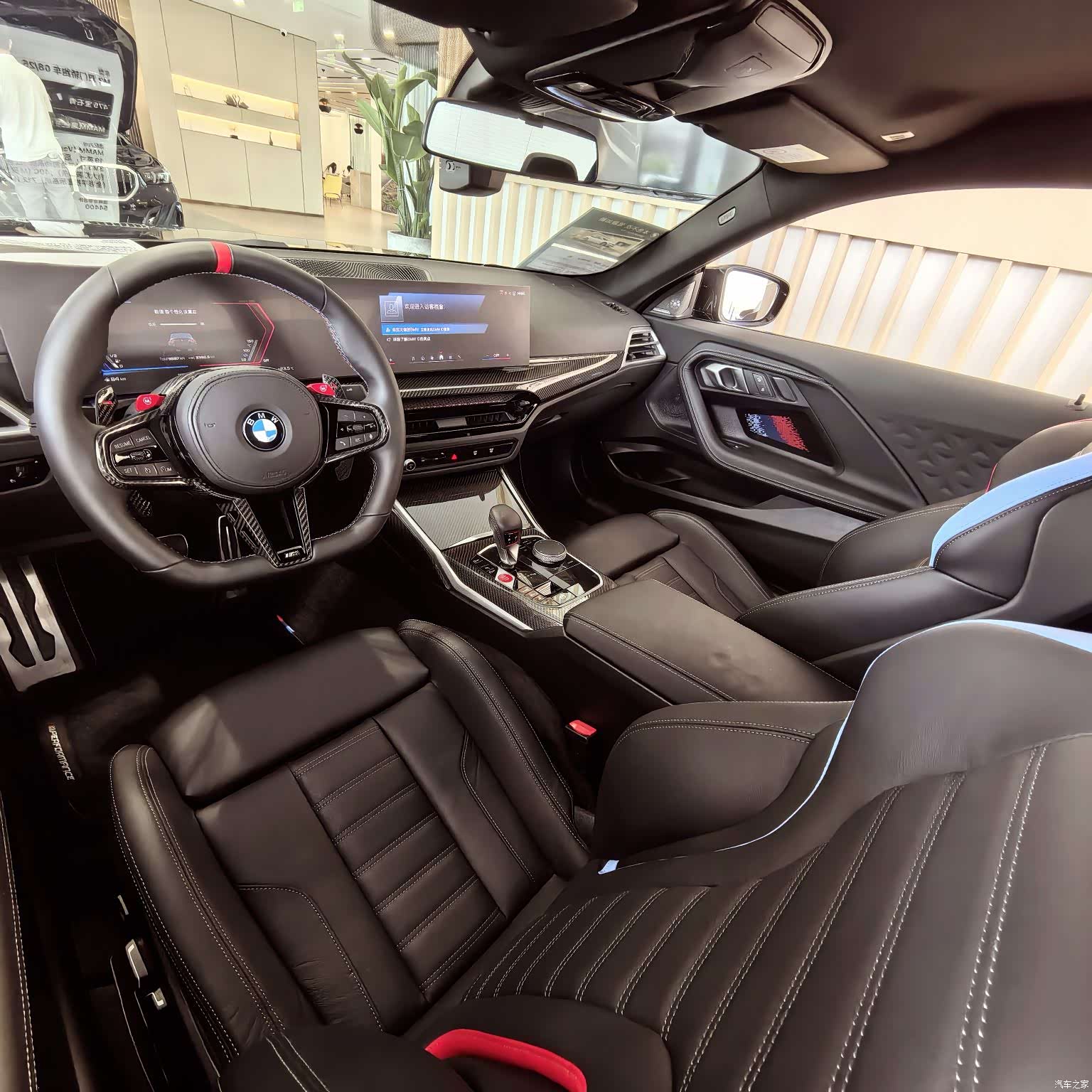 BMW M2, 2025 7