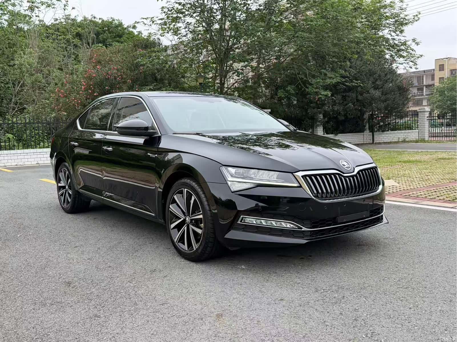 Skoda Superb, 2020 3