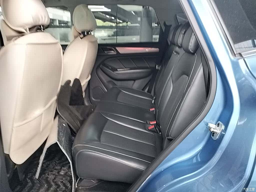 Roewe RX5, 2016 17