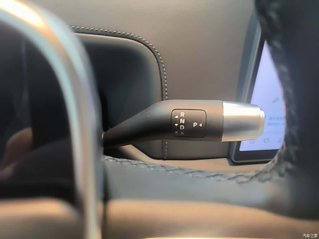 Li Auto L8, 2025 14