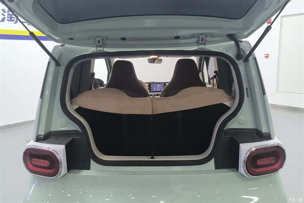 Wuling MINIEV, 2024 4