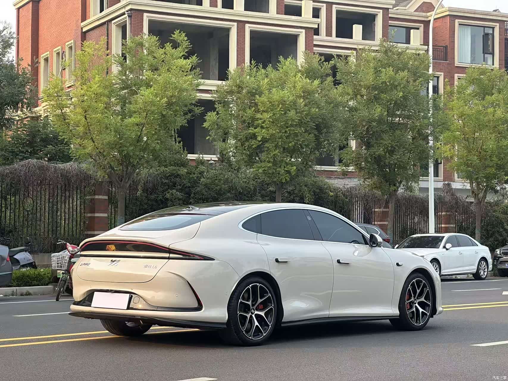 IM Motors L6, 2025 7