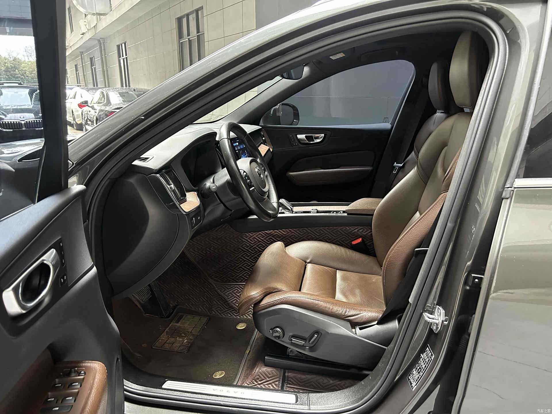 Volvo XC60, 2022 15