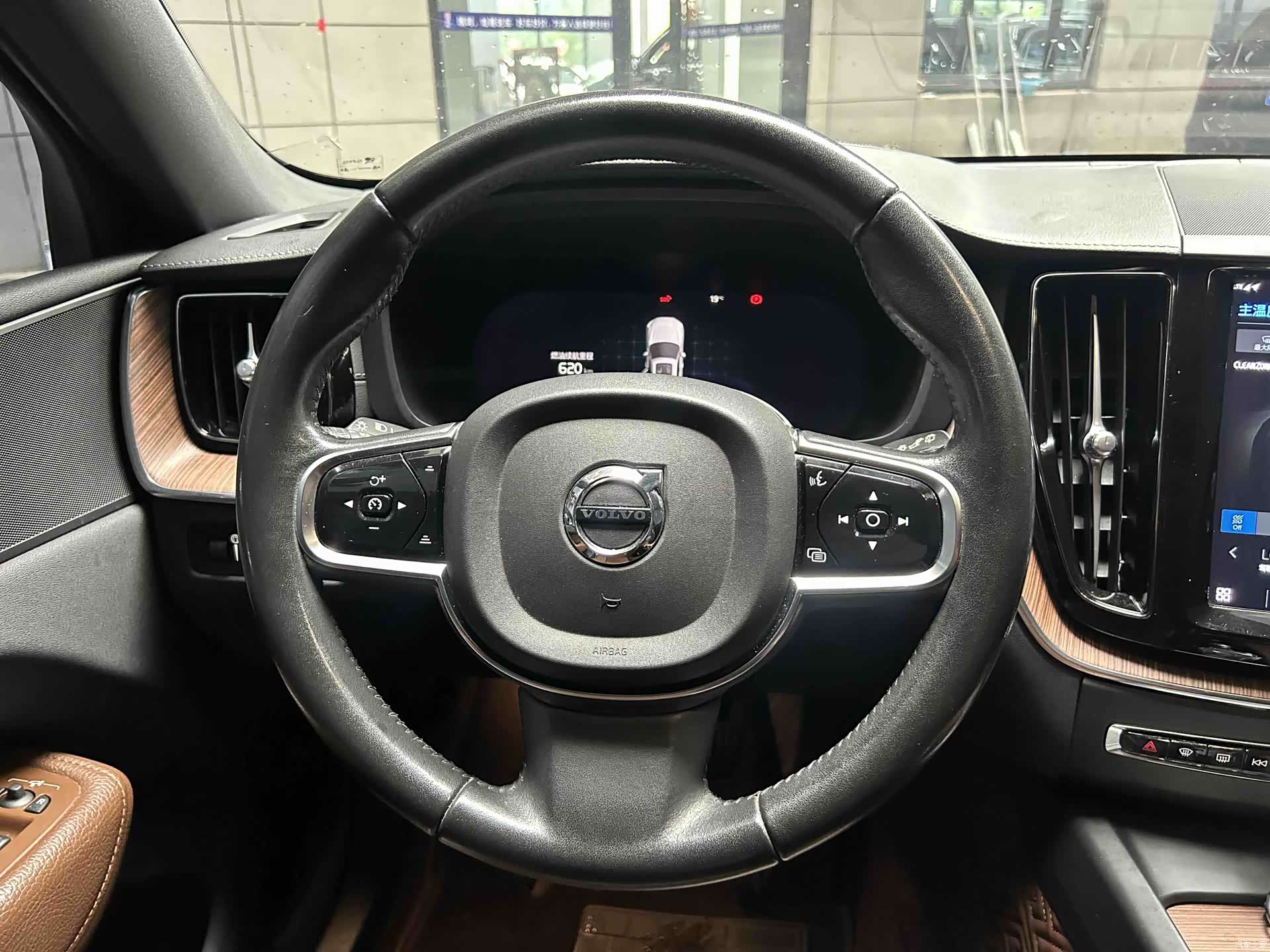 Volvo XC60, 2022 13