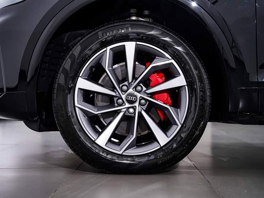 Audi Q5L 2025, фото 12