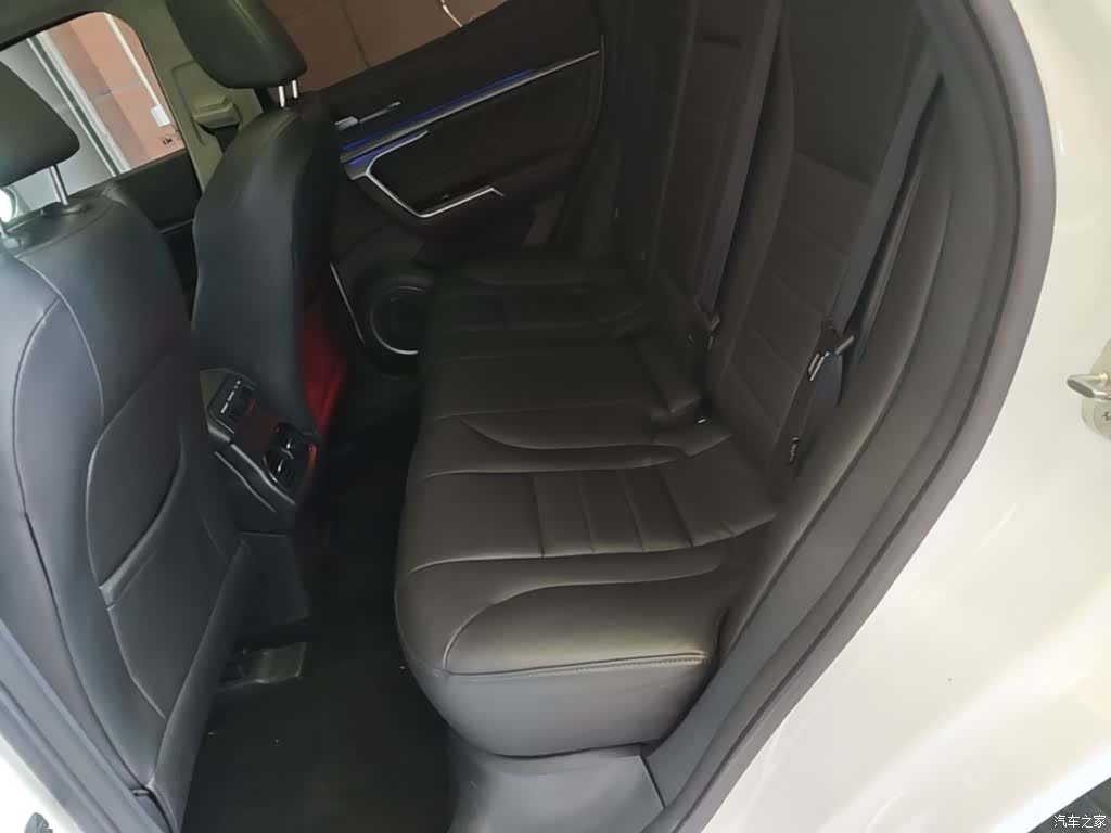 WEY VV5, 2018 17