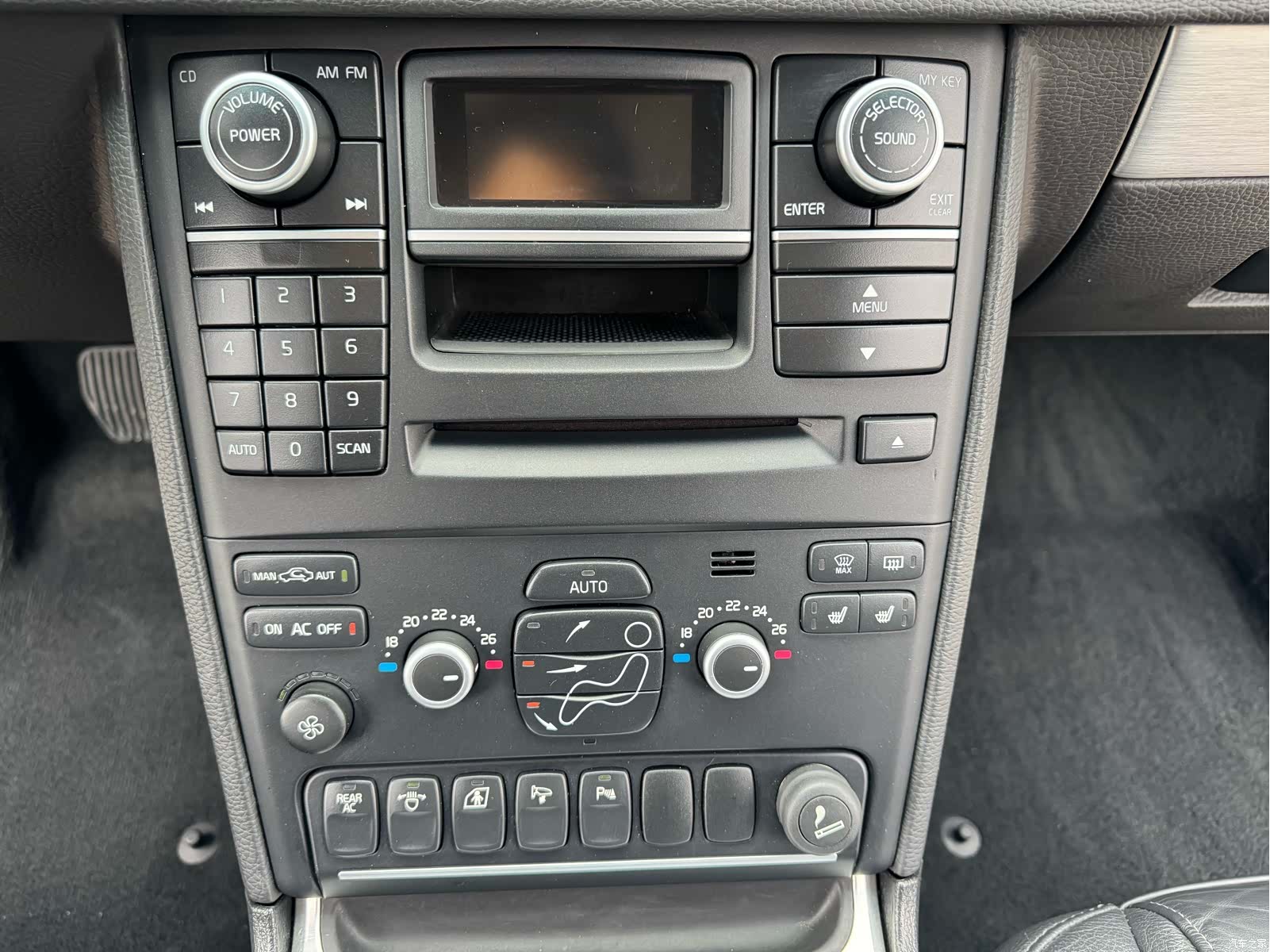 Volvo XC90, 2014 19