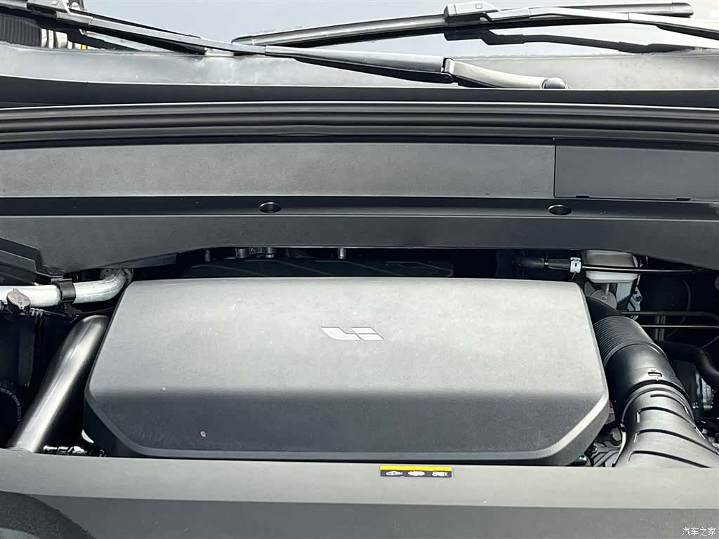 Li Auto L8, 2024 25