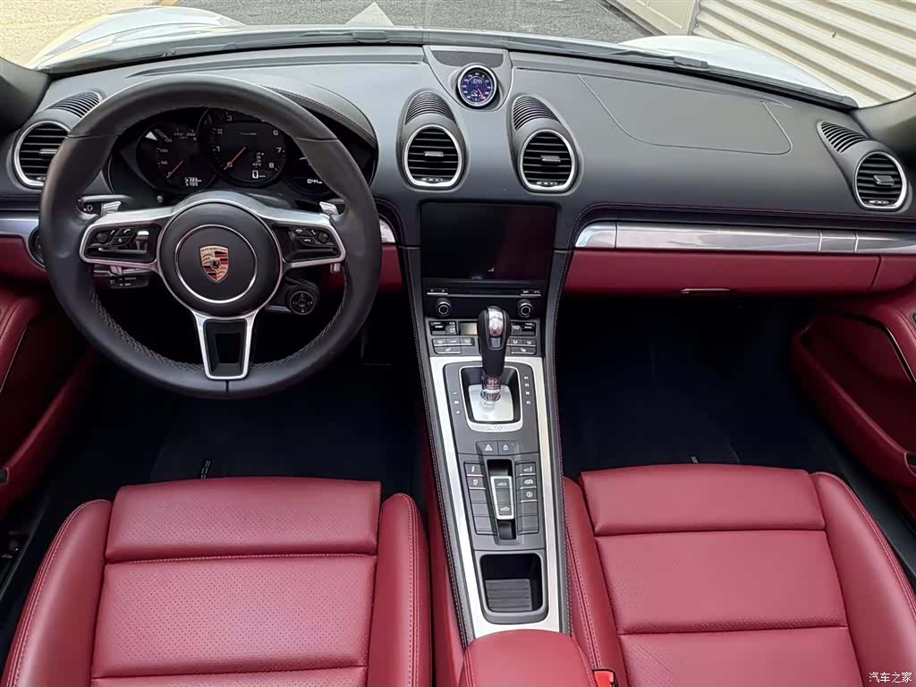 Porsche Boxster, 2025 11