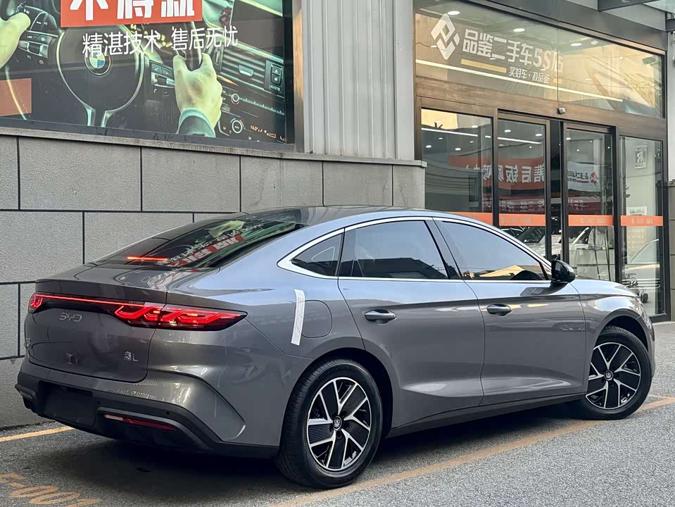 BYD Qin L
