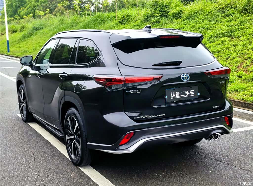 Toyota Crown, 2024 все фото