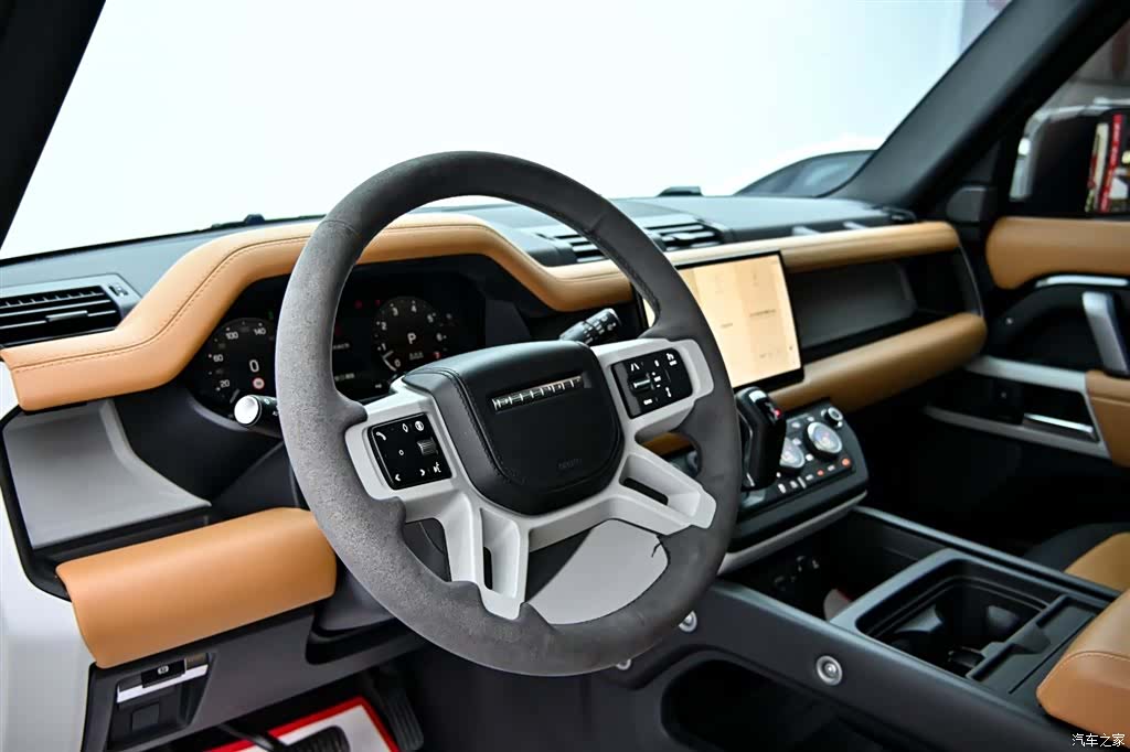 Land Rover Defender, 2024 15