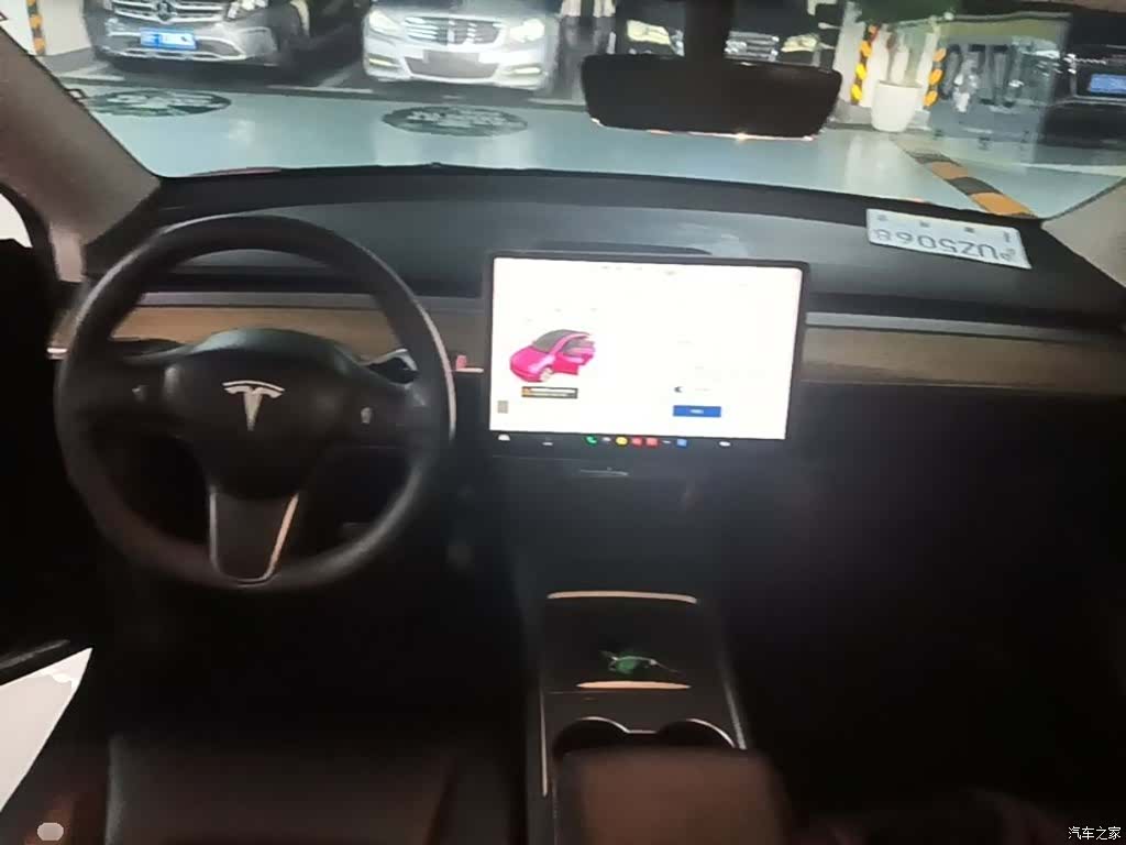 Tesla Model Y, 2021 10