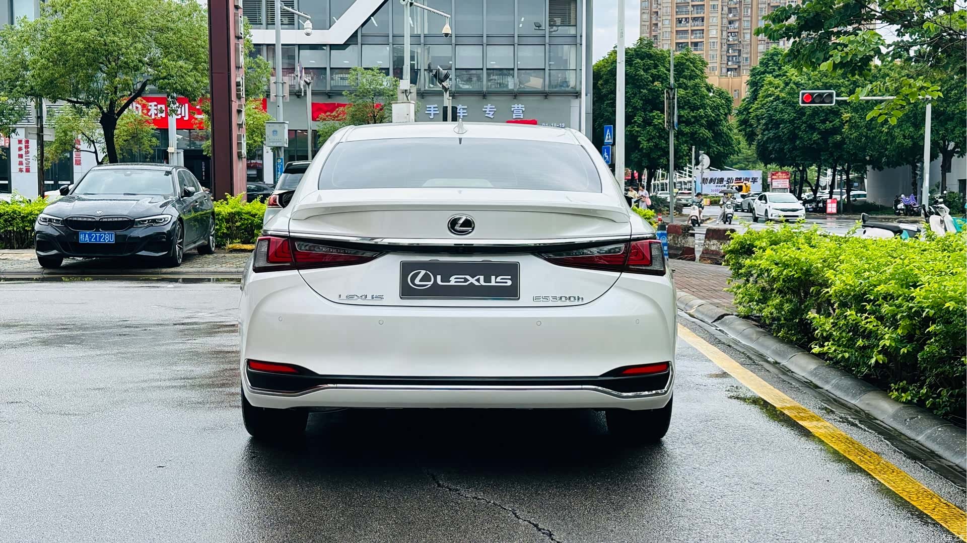 Lexus ES, 2024 все фото