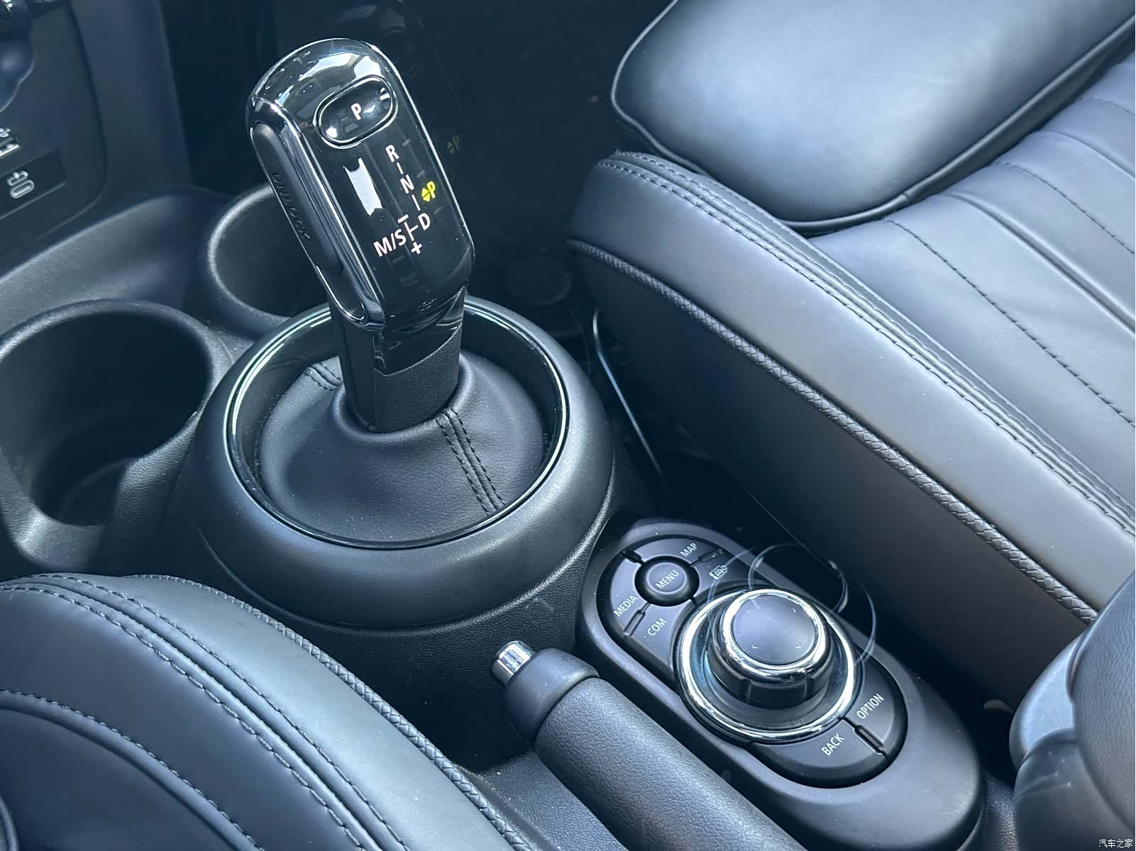 Mini Cooper, 2023 19