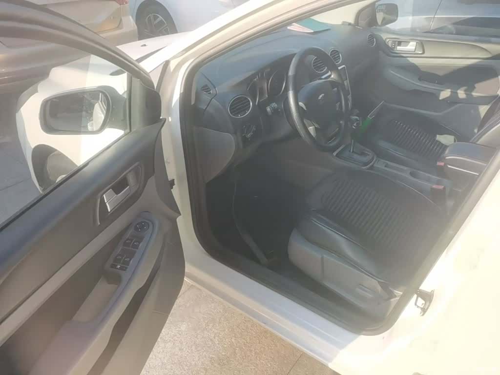 Ford Focus, 2016 16