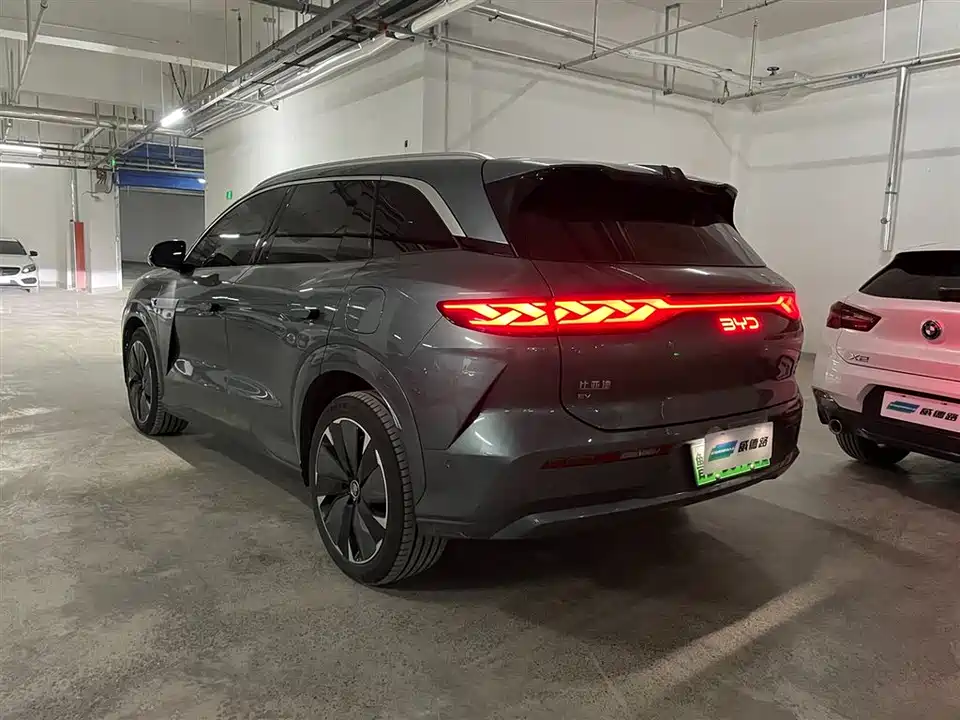 BYD Tang L