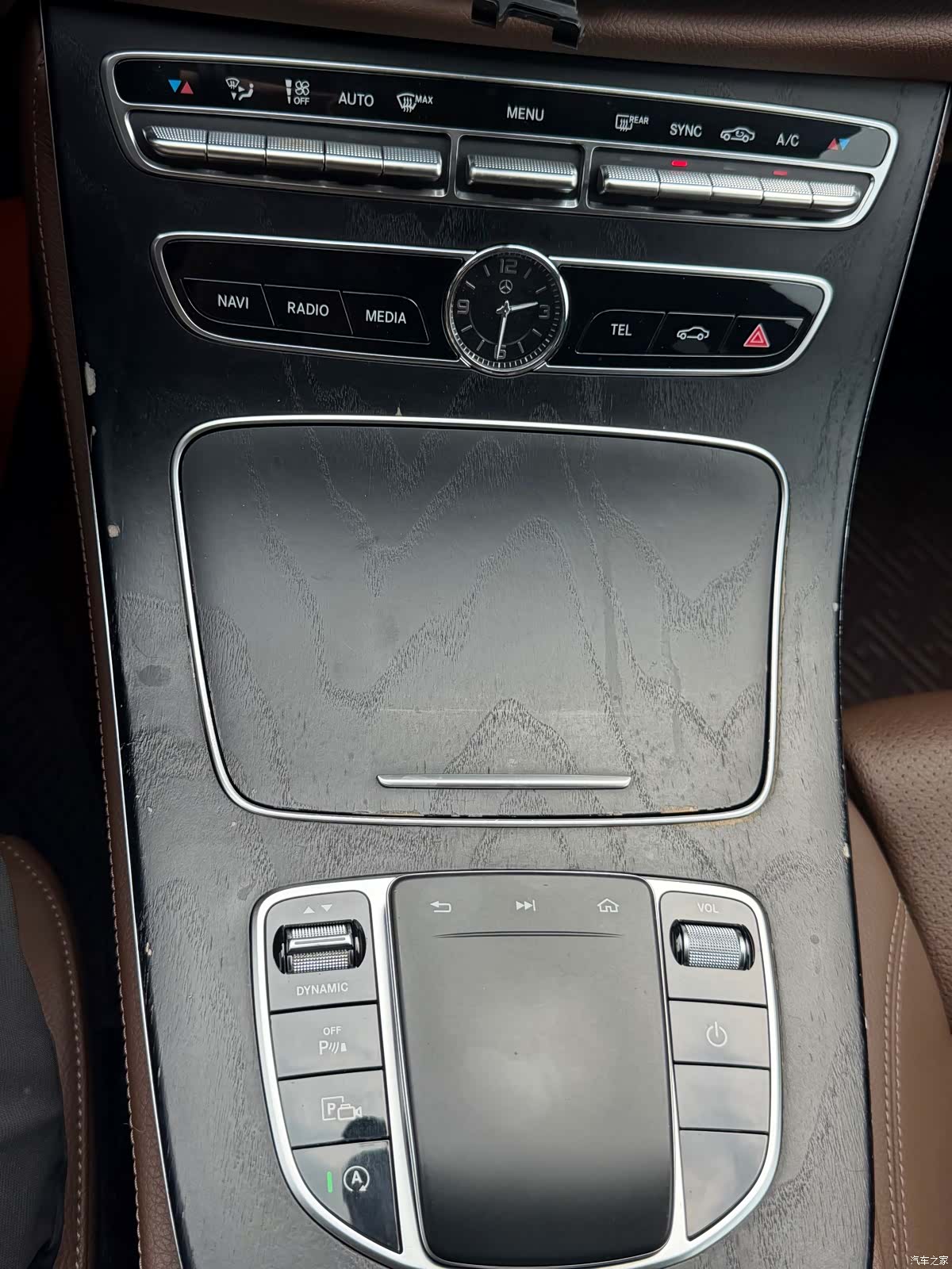 Mercedes-Benz E-Class, 2019 12