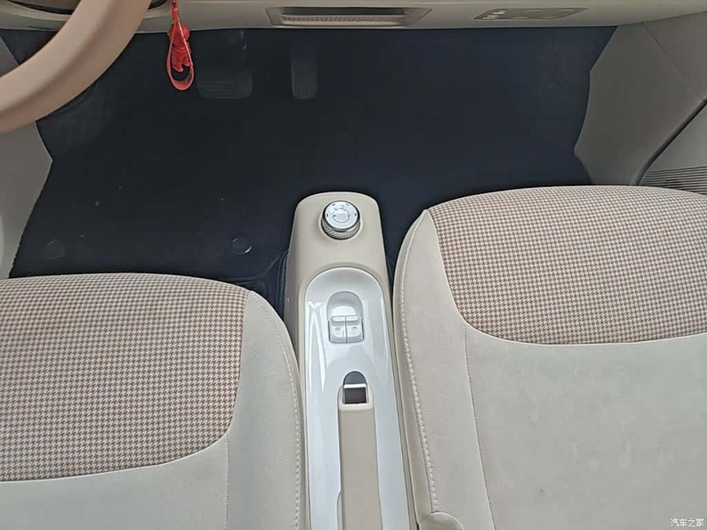 Wuling MINIEV, 2024 10