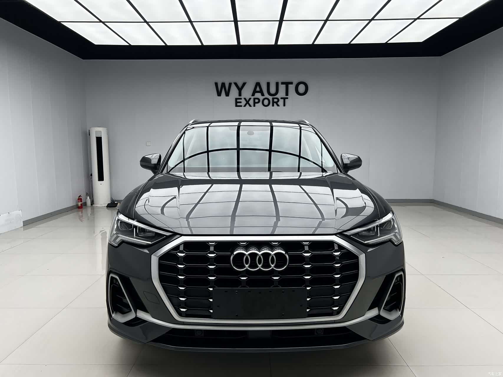 Audi Q3, 2022 3