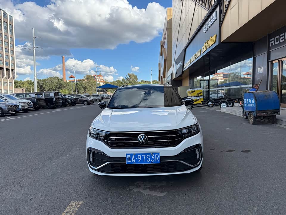 Volkswagen T-ROC exploring Songs