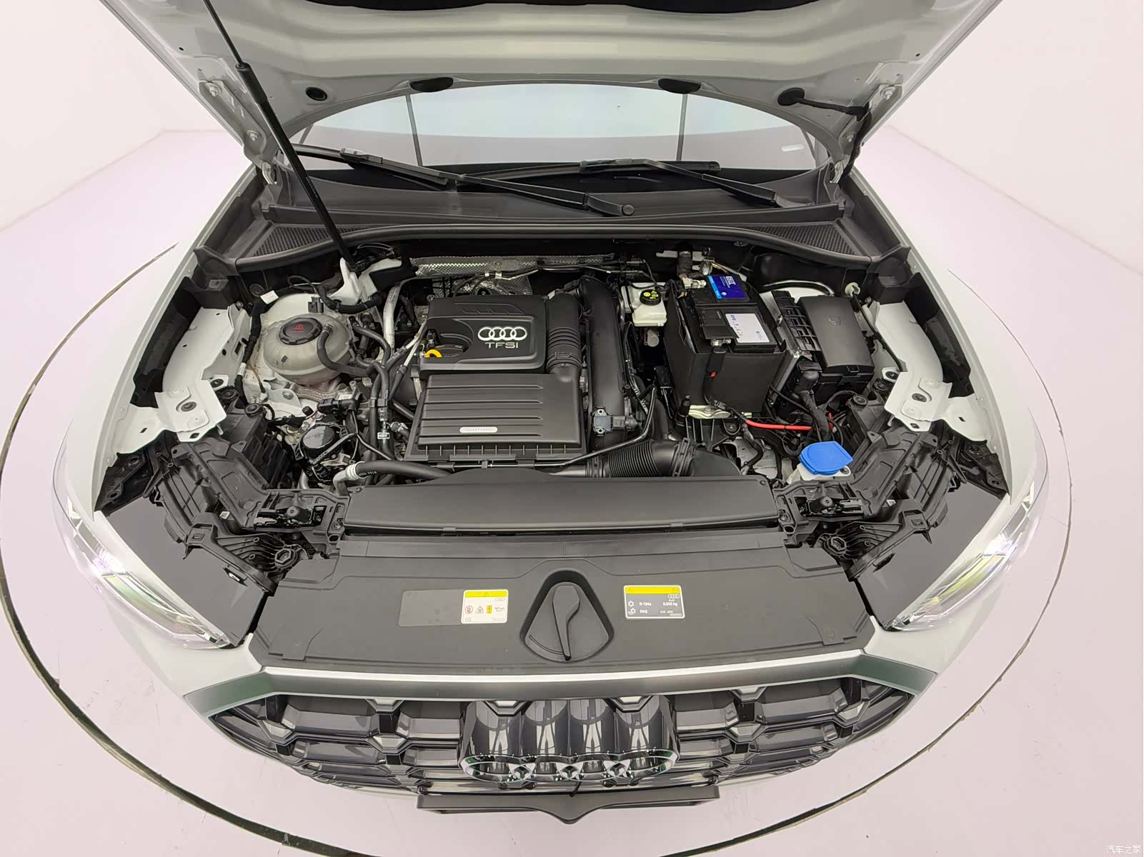 Audi Q3, 2022 8