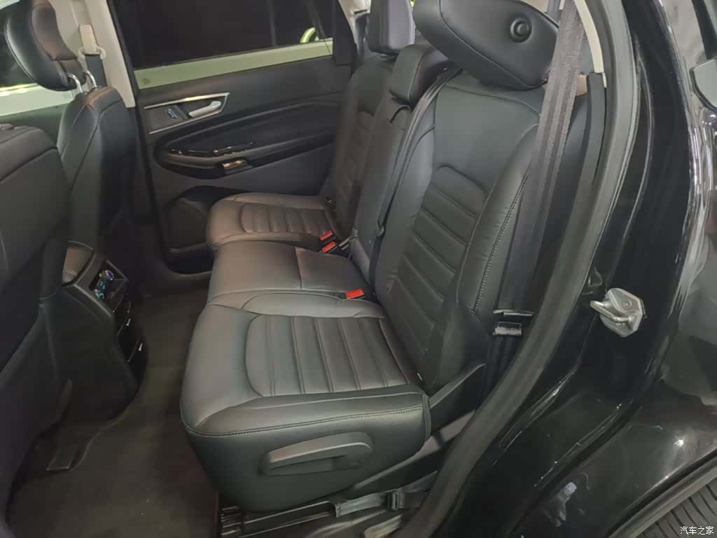Ford Edge, 2016 17
