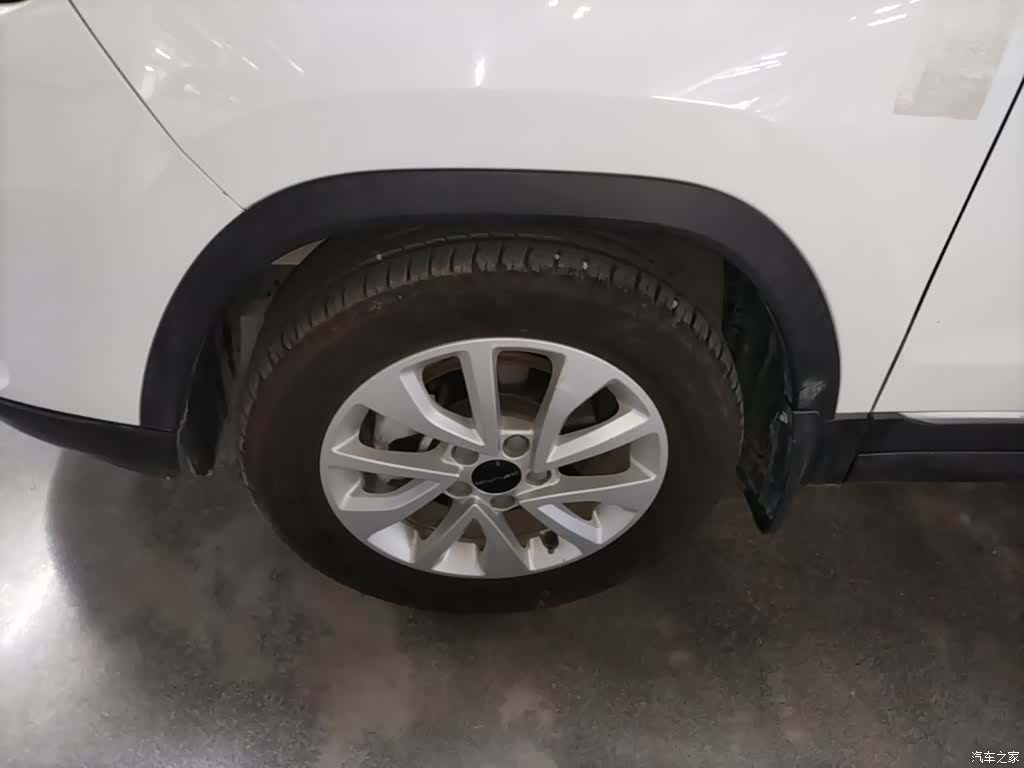 BAIC X3, 2020 23