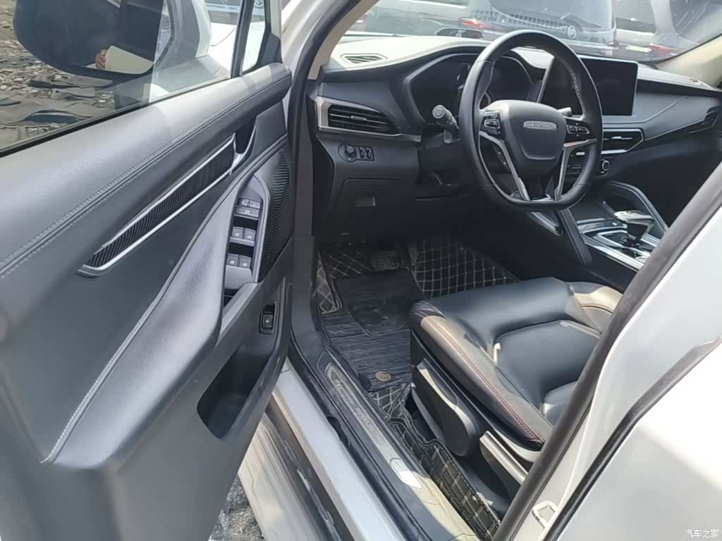 Maxus D90, 2022 16