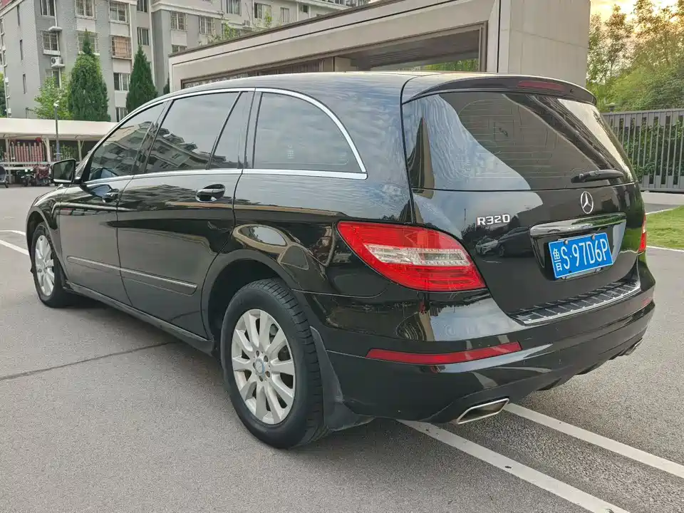 Mercedes-Benz R-class