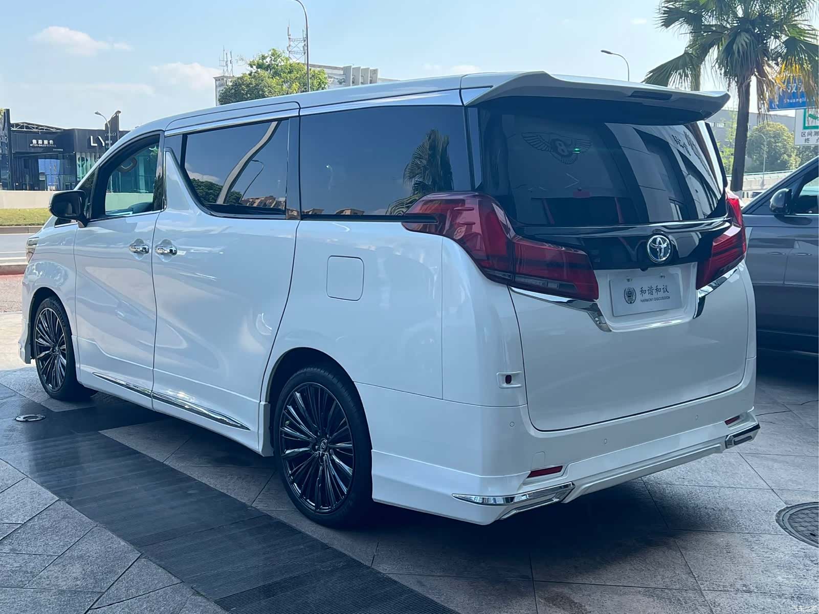 Toyota Alphard, 2020 16