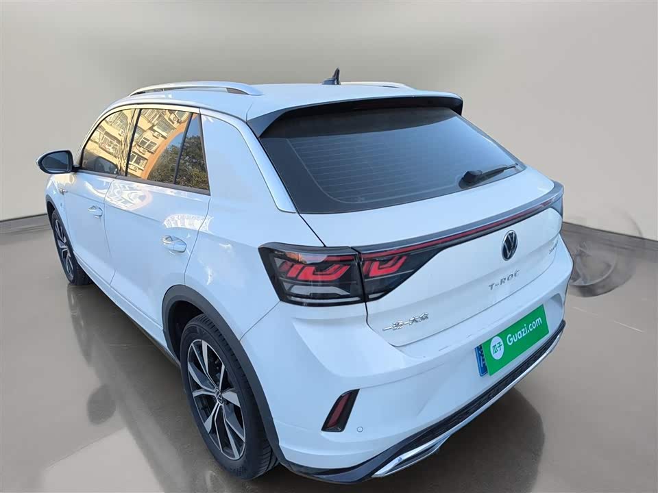 Volkswagen T-ROC exploring Songs