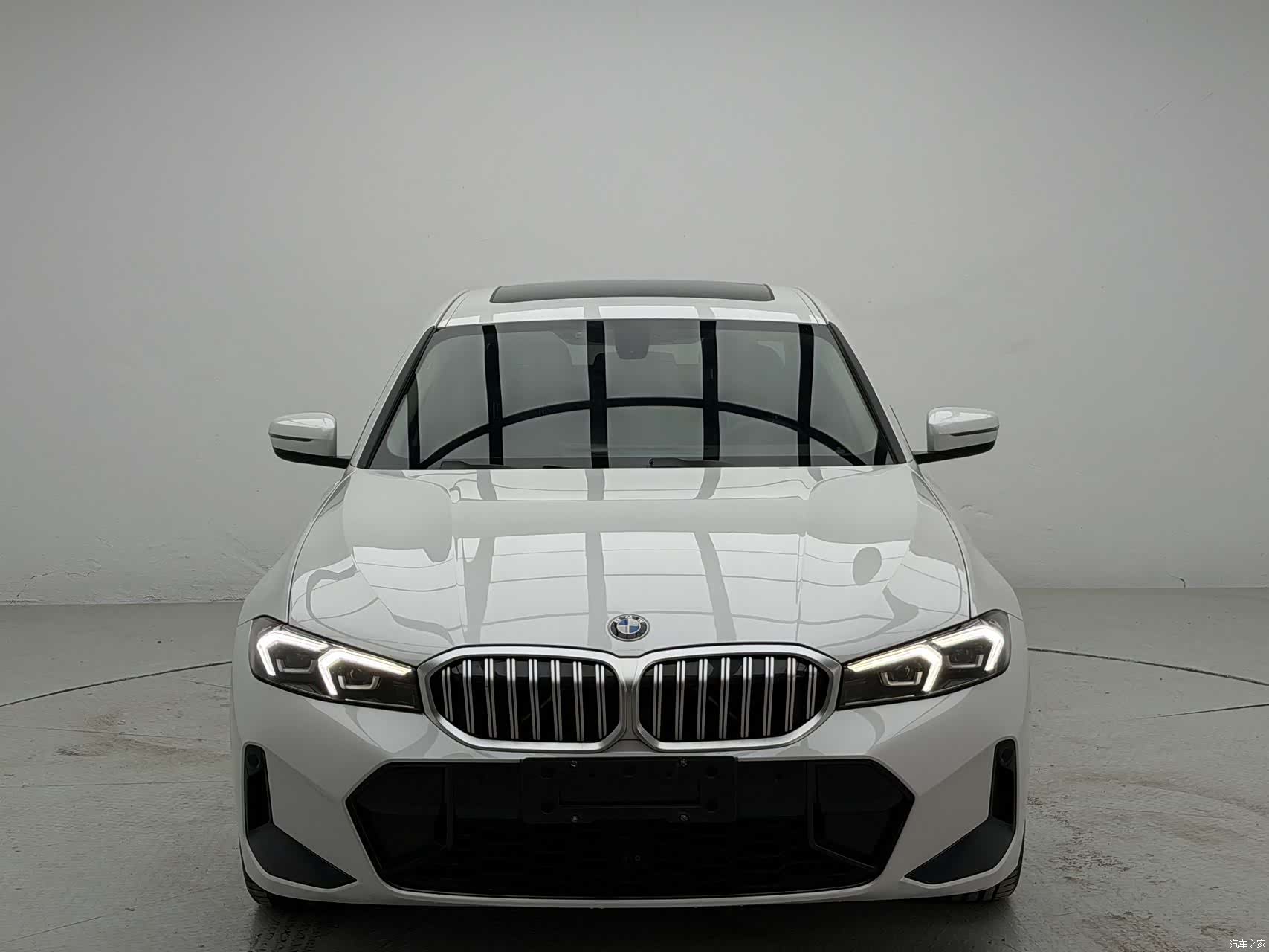 BMW 3 Series, 2023 2