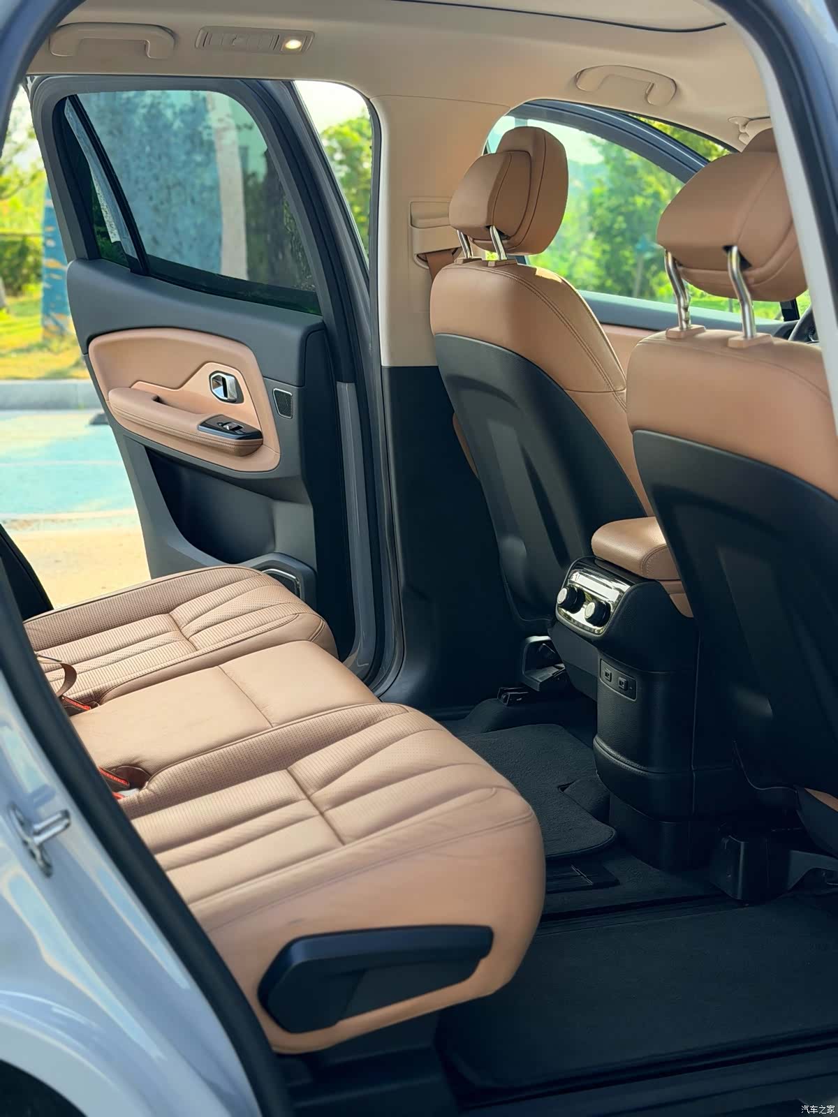 NIO ES8, 2019 7