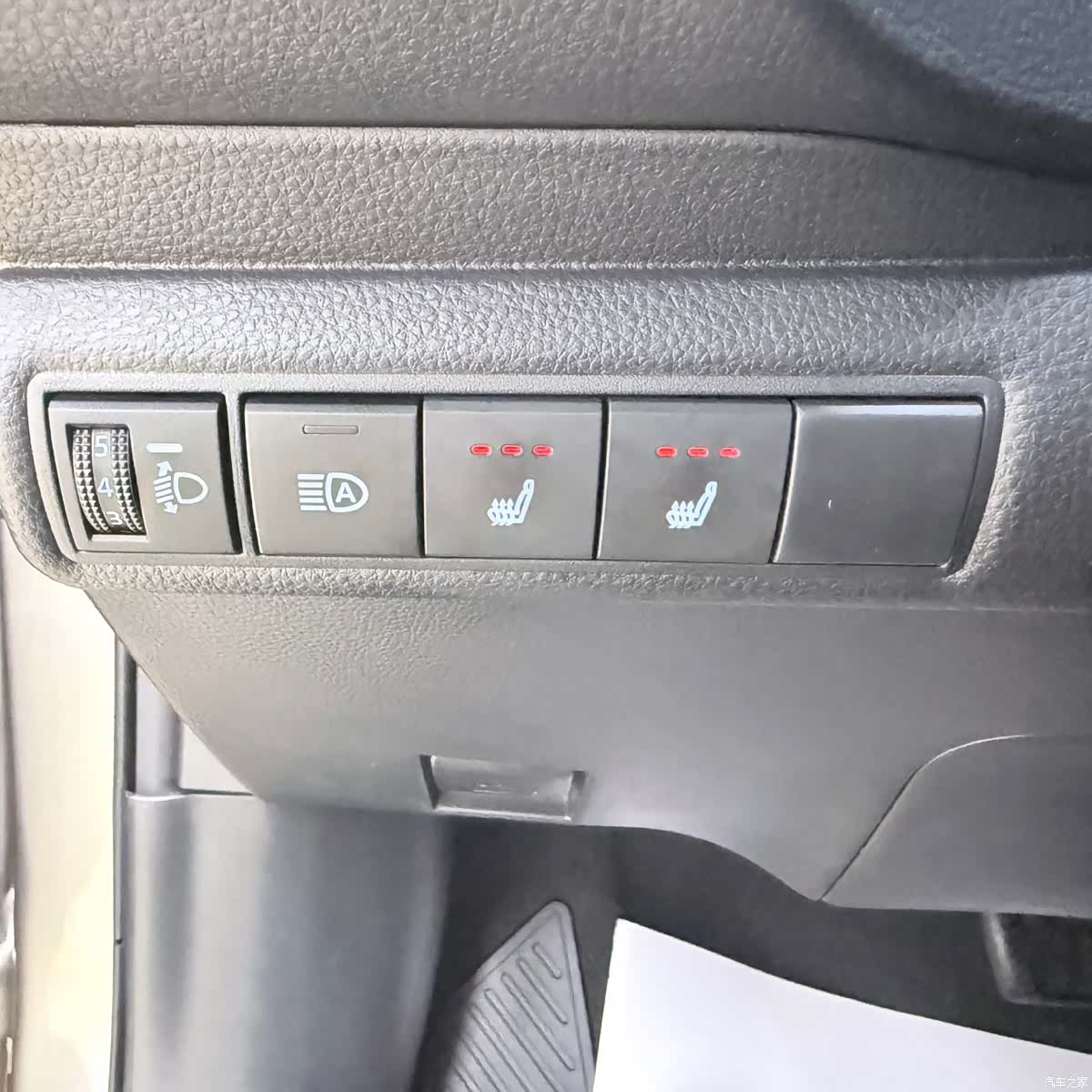 Toyota Corolla, 2023 11