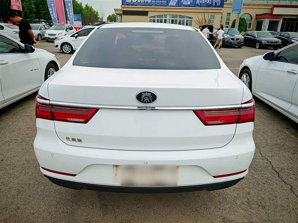 BYD Qin