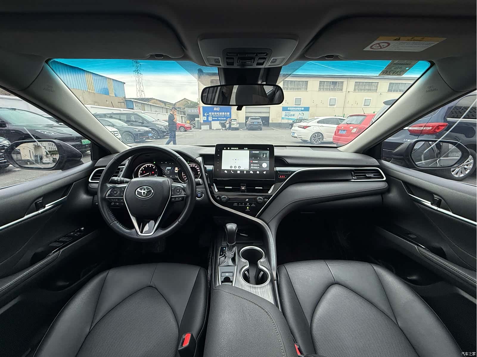 Toyota Camry, 2022 4