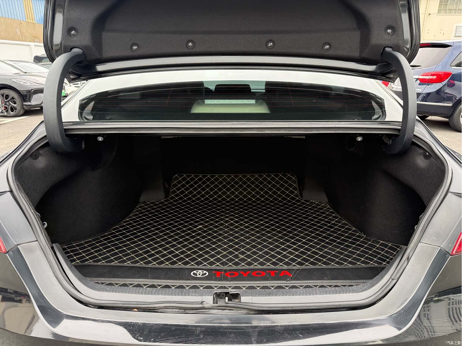 Toyota Camry, 2022 23
