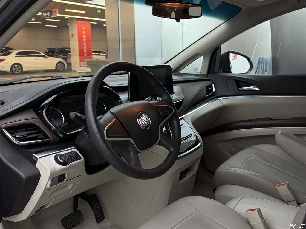 Buick GL8, 2022 6