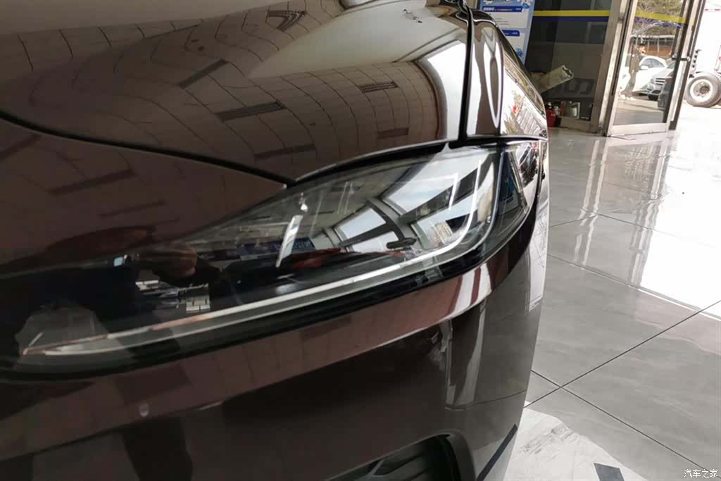 Land Rover XEL, 2021 все фото