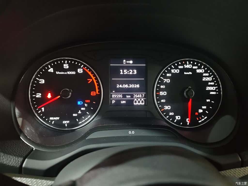 Audi Q2L, 2020 8